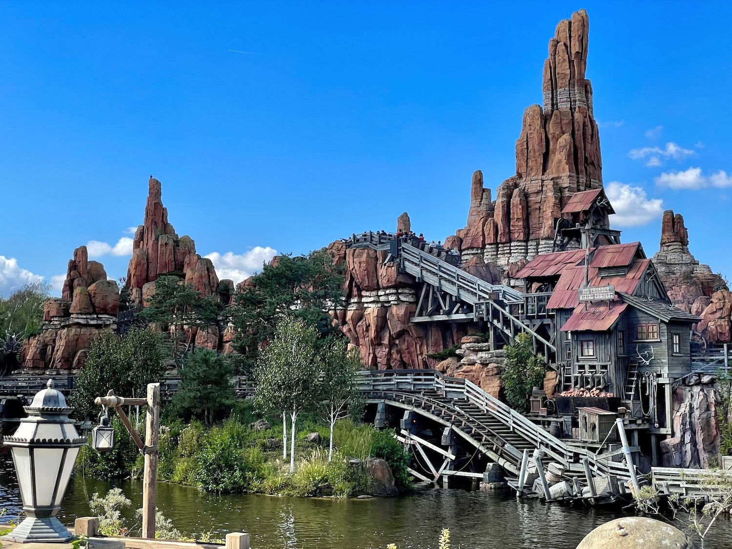 attraction grand huit disneyland paris